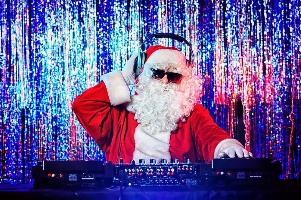 Julemand der er DJ